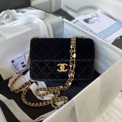  CHANEL 122 New Velvet Series  CHB014