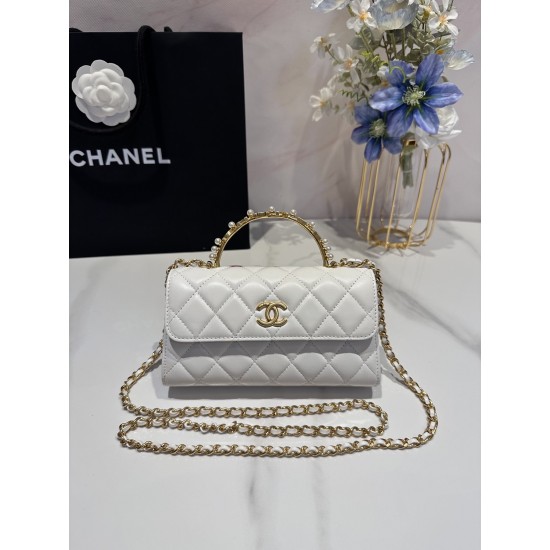 CHANEL COCO HANDL CHB019