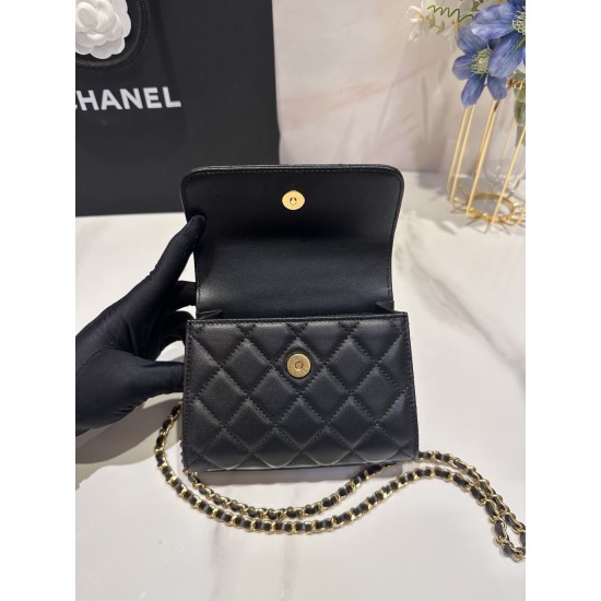  CHANEL 23B Metal Pearl Wrist Bag White CHB023