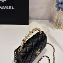  CHANEL 23B Metal Pearl Wrist Bag White CHB023