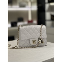  CHANEL CF17 Classic Flap Bag A01115 CHB040