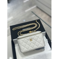  CHANEL Vanity Case CHB041