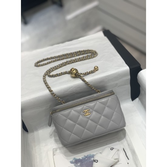  CHANEL Vanity Case CHB041