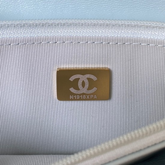 CHANEL  23A Woc AP3381 CHB060