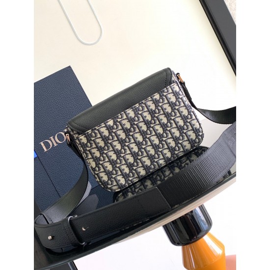 DIOR Saddle Pouch With Strap| Replica Store DOB001