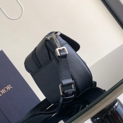 DIOR Mini Hit The Road Bag Shop DOB008