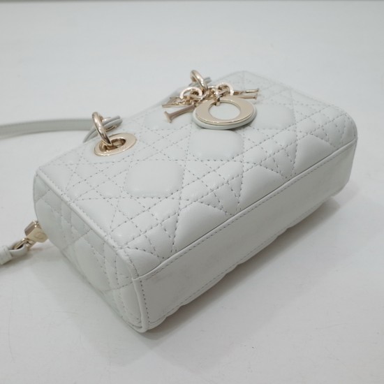 DIOR LADY D-JOY MICRO BAG DOB032