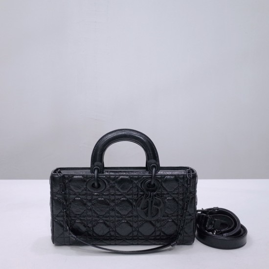 DIOR Medium Lady D-Joy Bag DOB037