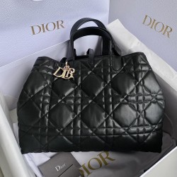 DIOR Medium Toujours Bag DOB078