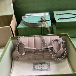 GUCCI Horsebit Chain Medium Smhoulder Bag GUB025