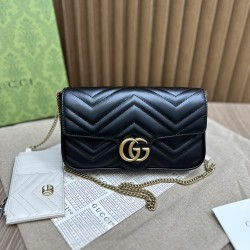 GUCCI Marmont Matelasse Leather Super Mini Bag GUB036