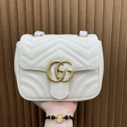 GUCCI 39682 GG Marmont GUB039