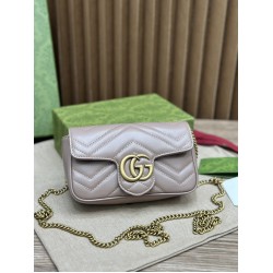 GUCCI  GG Marmont Matelasse Super Mini Bag GUB044