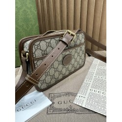 GUCCI Crossbody Camera Bag  GUB054