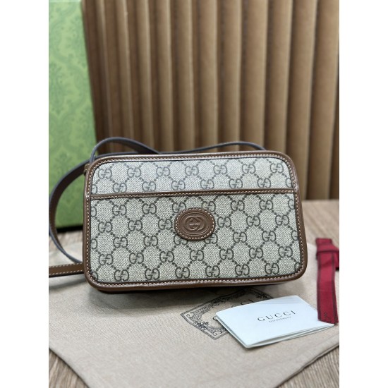 GUCCI Crossbody Camera Bag  GUB054