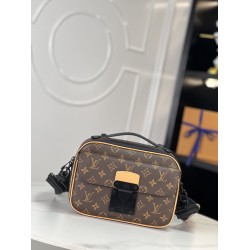 LOUIS VUITTON  M45806 S Lock Messenger LVB045