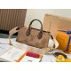 Louis Vuitton M46653 OnTheGo East West LVB050