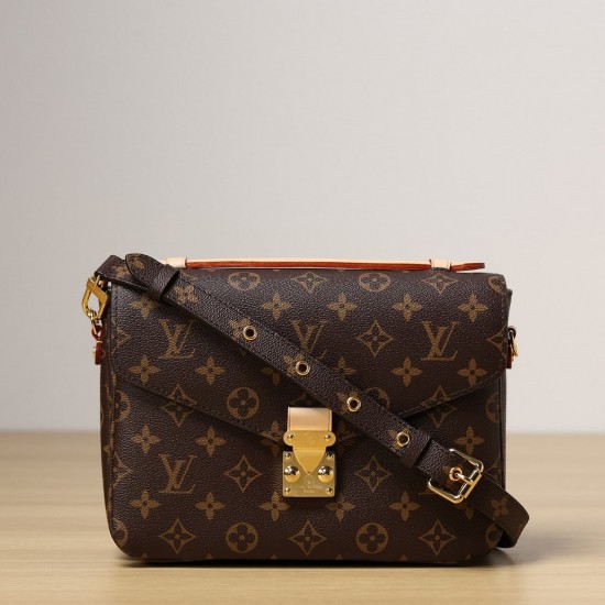 Louis Vuitton POCHETTE MÉTIS Bag Monogram Canvas M44875 LVB072