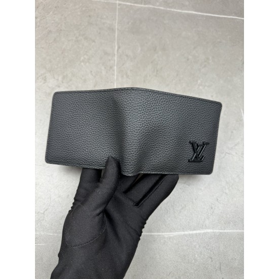 LOUIS VUITTON 608958  LVW003