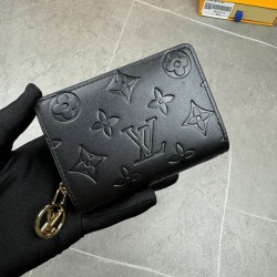 LOUIS VUITTON LVW008