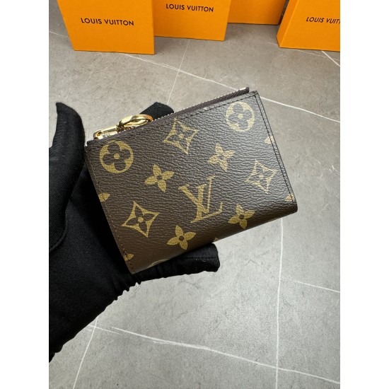 LOUIS VUITTON LVW010